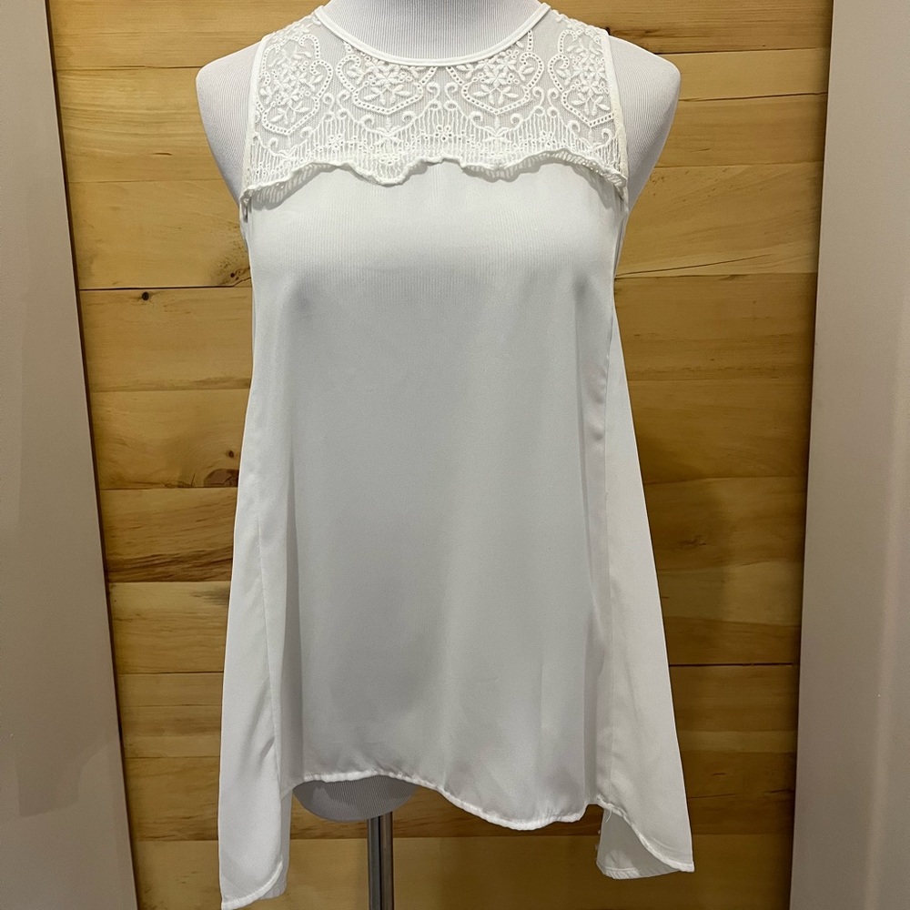High neck lace sleeveless tank top blouse Size M